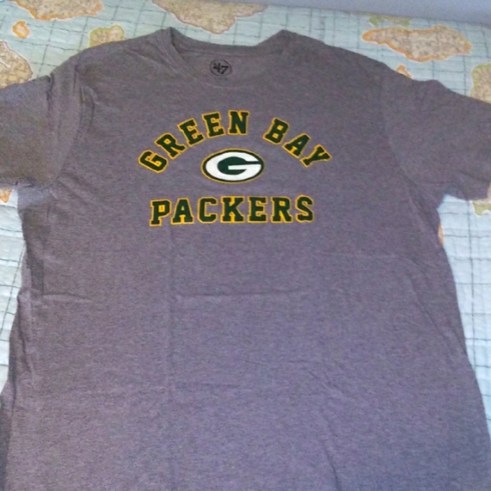 Gray Green Bay Packers T-Shirt, Like New Condition